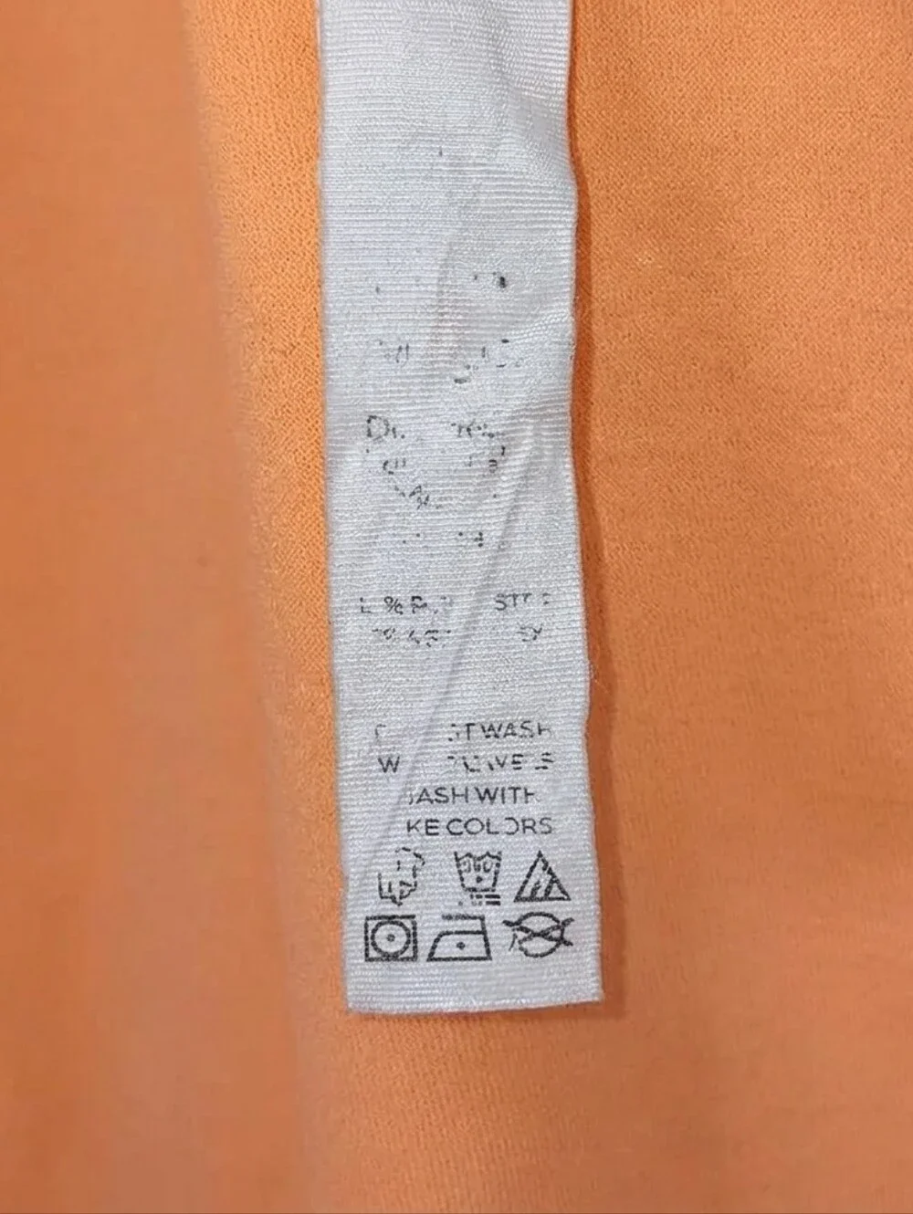 ALO Yoga level stains its